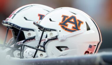 Packers to hire former SEC general manager