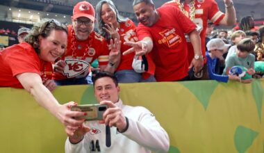 Chiefs encounters: Looking for the best or most random stories you have