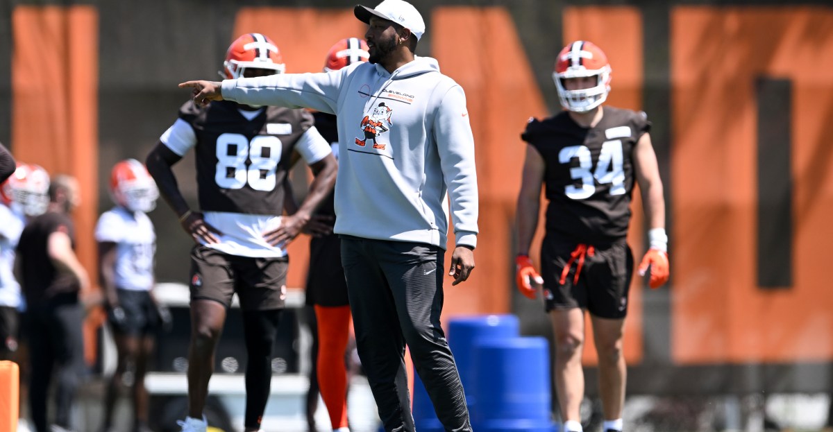 Cleveland Browns HC Todd Monken stays in-house for WR coach