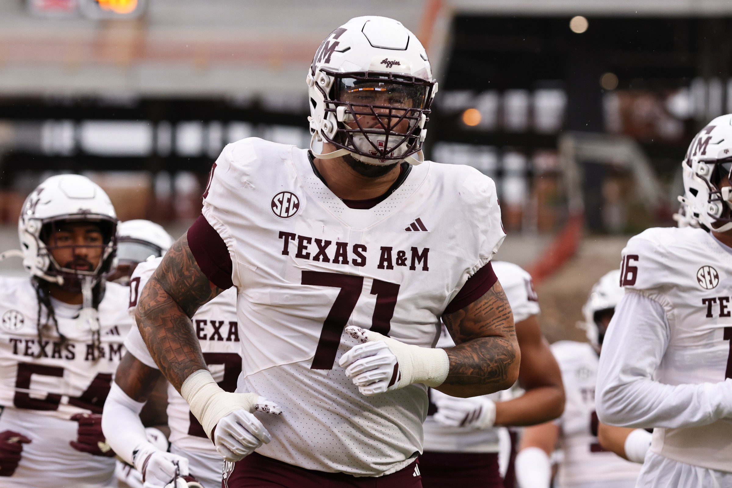 COLUMBIA, MO - NOVEMBER 08: Texas A&M Aggies offensive lineman Chase Bisontis (71) before an SEC football game between the Texas A&M Aggies and Missouri Tigers on November 8, 2025 at Memorial Stadium in Columbia, MO. (Photo by Scott Winters/Icon Sportswire via Getty Images)