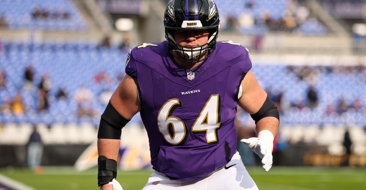 Chargers linked to Tyler Linderbaum in free agency