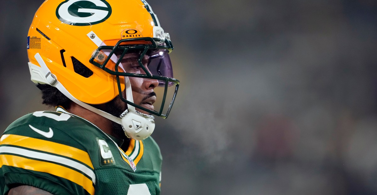 How did Josh Jacobs compare to other workhorse backs in 2025?