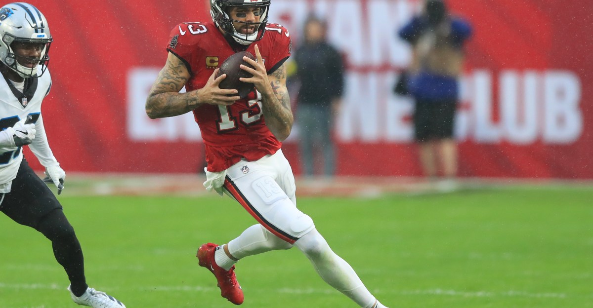 Is Mike Evans the answer in free agency to the 49ers’ questions at wide receiver?