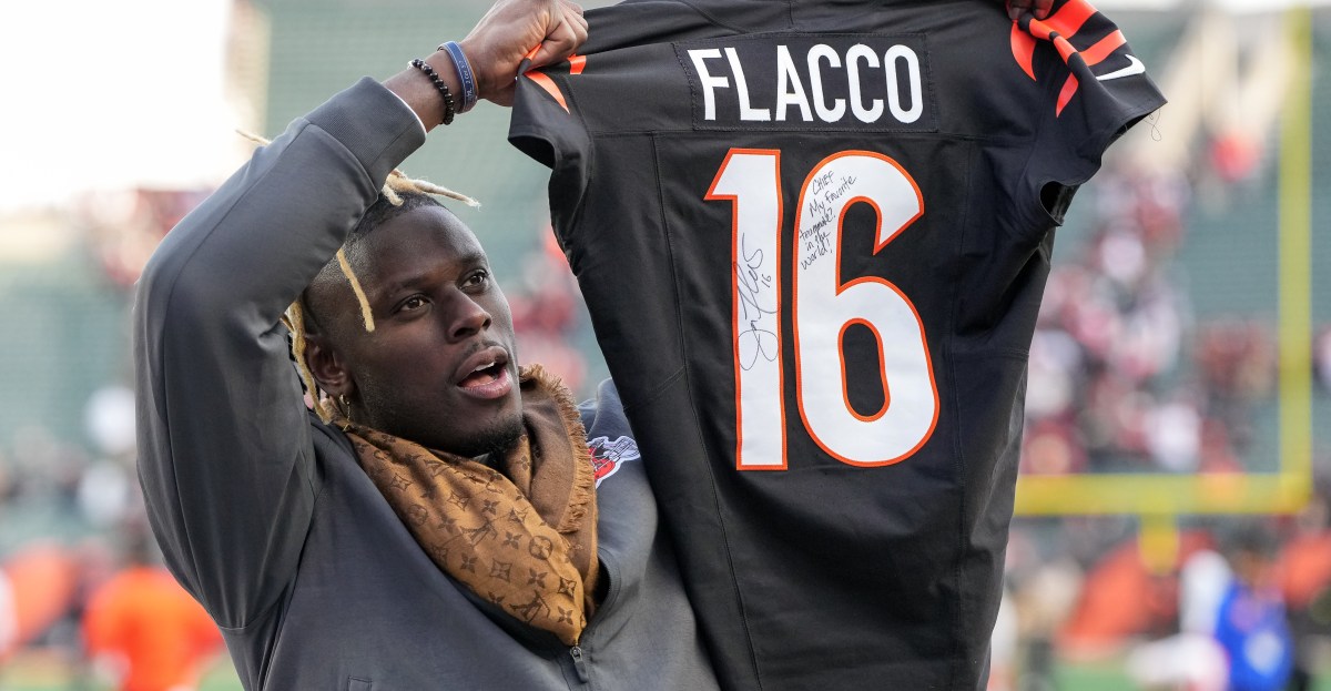 Bengals Tuesday Trenches: Jersey junkyard