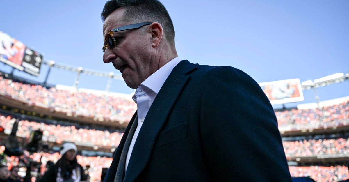 Horse Tracks: Should the Denver Broncos extend George Paton?