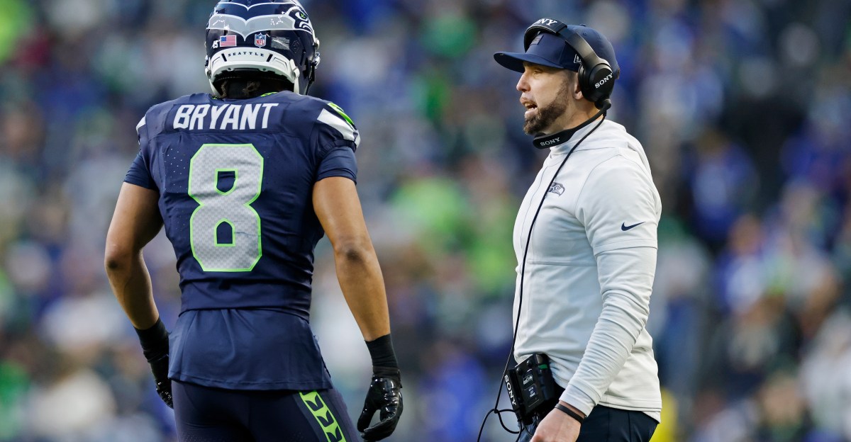 Las Vegas Raiders defensive coordinator search: Jeff Howard will interview