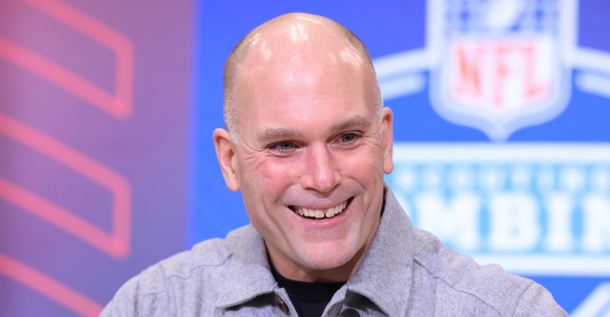 GM Eric DeCosta discusses Ravens’ contract situations at Combine