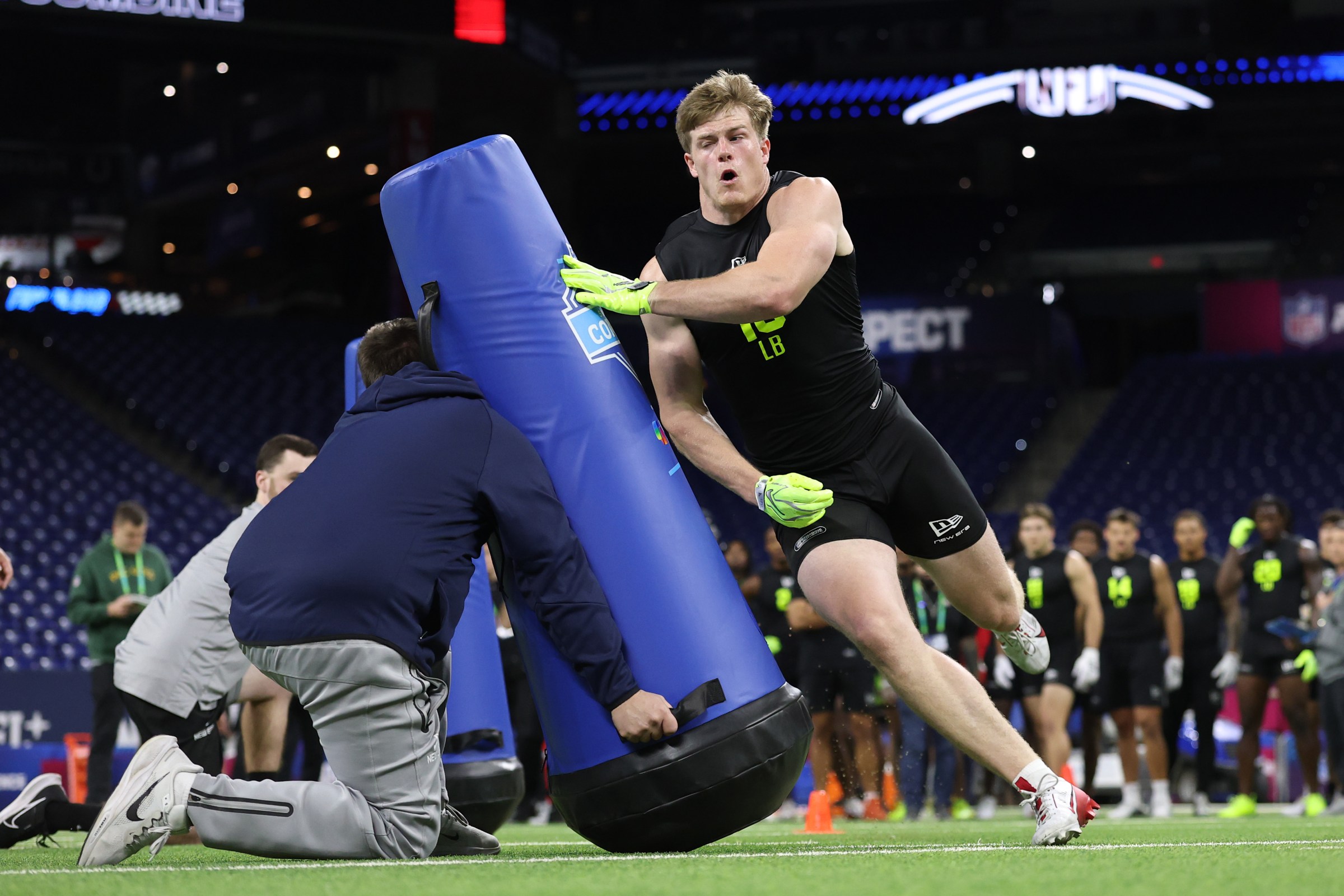 INDIANAPOLIS, INDIANA - FEBRUARY 26: Jake Golday of the Cincinnati Bearcats participates in a drill during the 2026 NFL Scouting Combine at Lucas Oil Stadium on February 26, 2026 in Indianapolis, Indiana. (Photo by Stacy Revere/Getty Images)