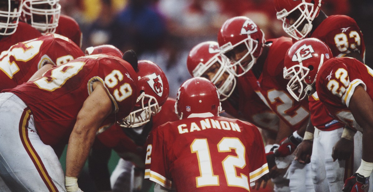 Rich Gannon reminisces on the 1997 Kansas City Chiefs at Radio Row