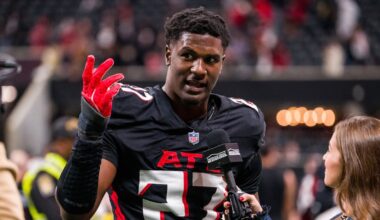 Falcons LB arrested, facing multiple charges in domestic dispute, police say – WSB-TV Channel 2