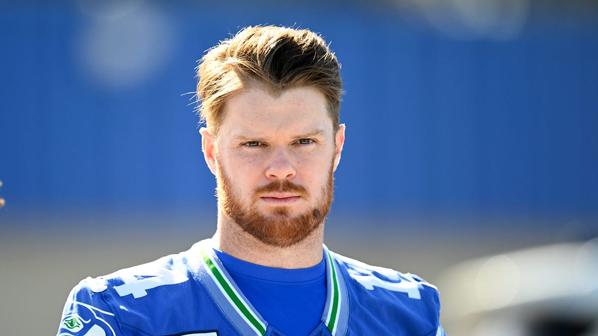 Seahawks QB coach Andrew Janocko on the 'resiliency' of Sam Darnold