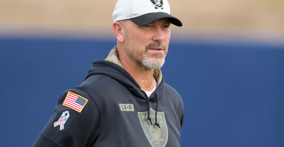 Titans hire Gus Bradley as defensive coordinator
