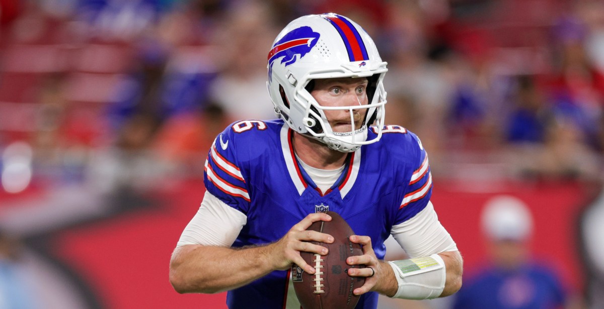 Bills free agency: Buffalo re-signs a quarterback and wide receiver
