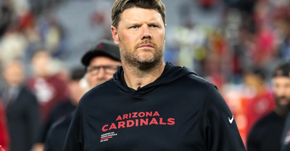 Arizona Cardinals to retain offensive line coach Justin Frye per reports