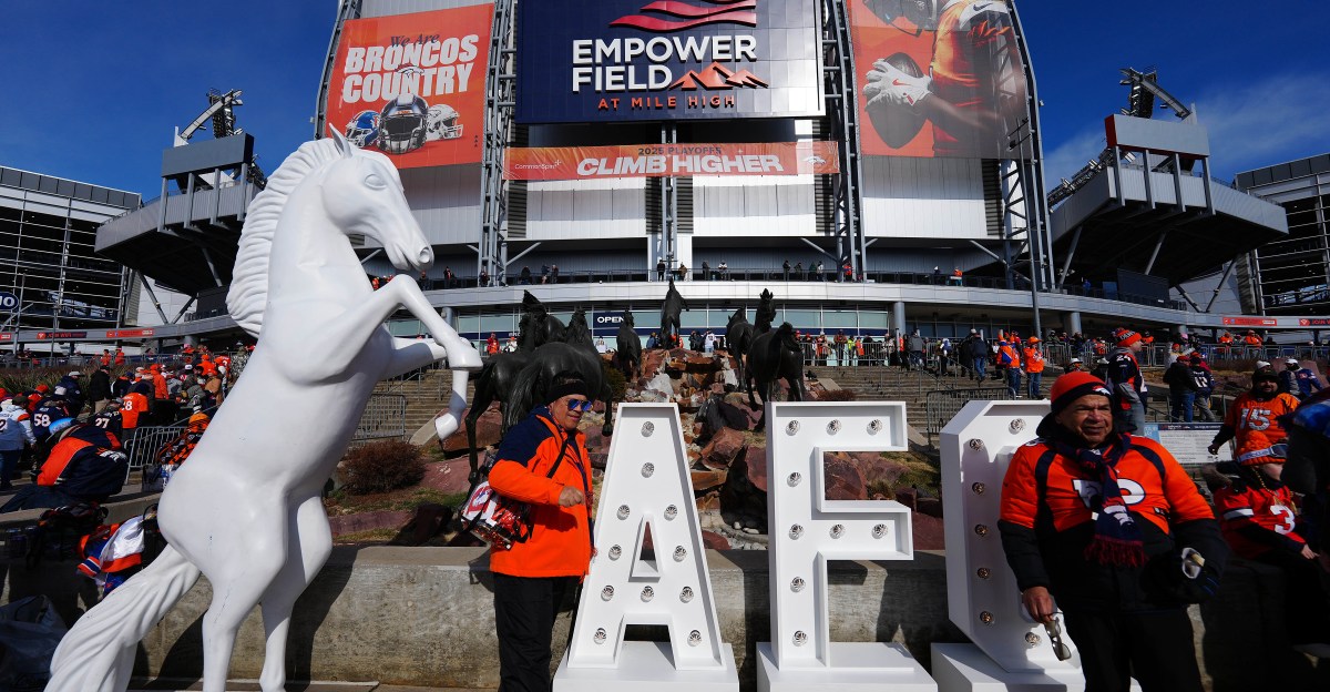 Broncos discussion: Have you ever met a Denver player or coach in real life?