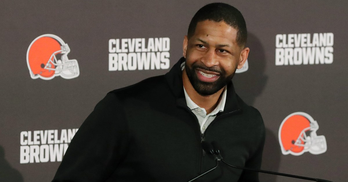 Daily Dawg Chow 2/9; NFL offseason officially underway for the Browns