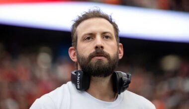 Broncos promote QBs coach Davis Webb to offensive coordinator