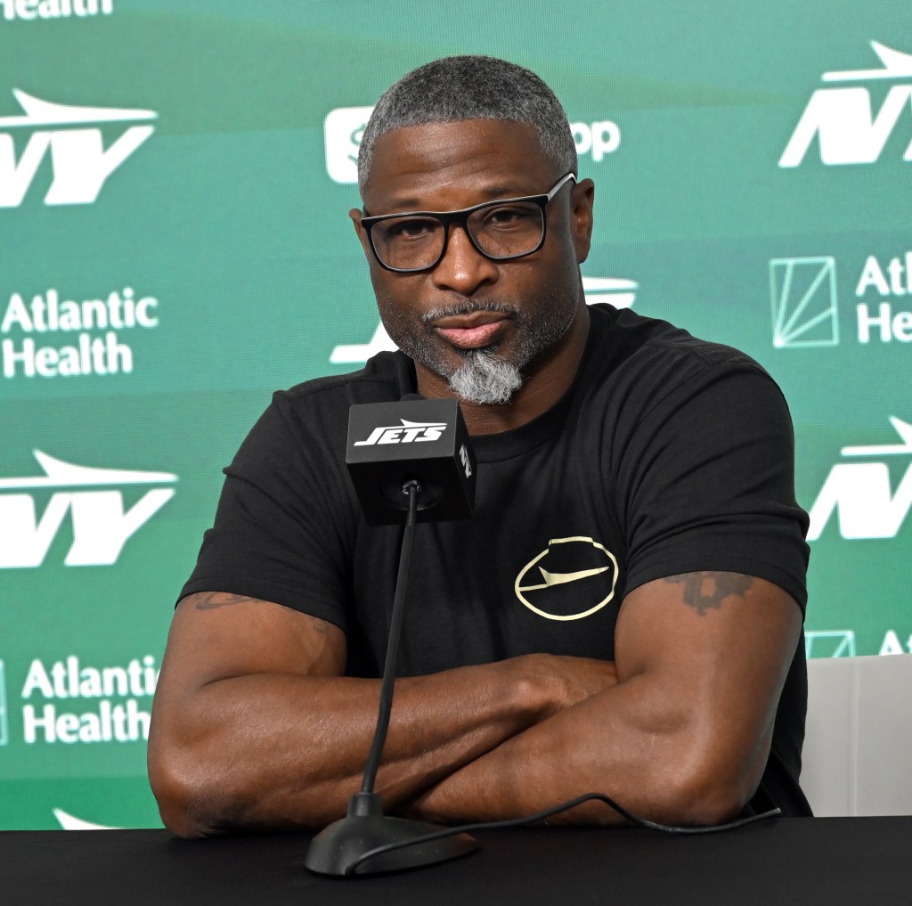 Aaron Glenn speaking to the media in Florham Park, NJ.