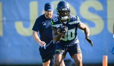 Seahawks Sign 15 To Future Contracts