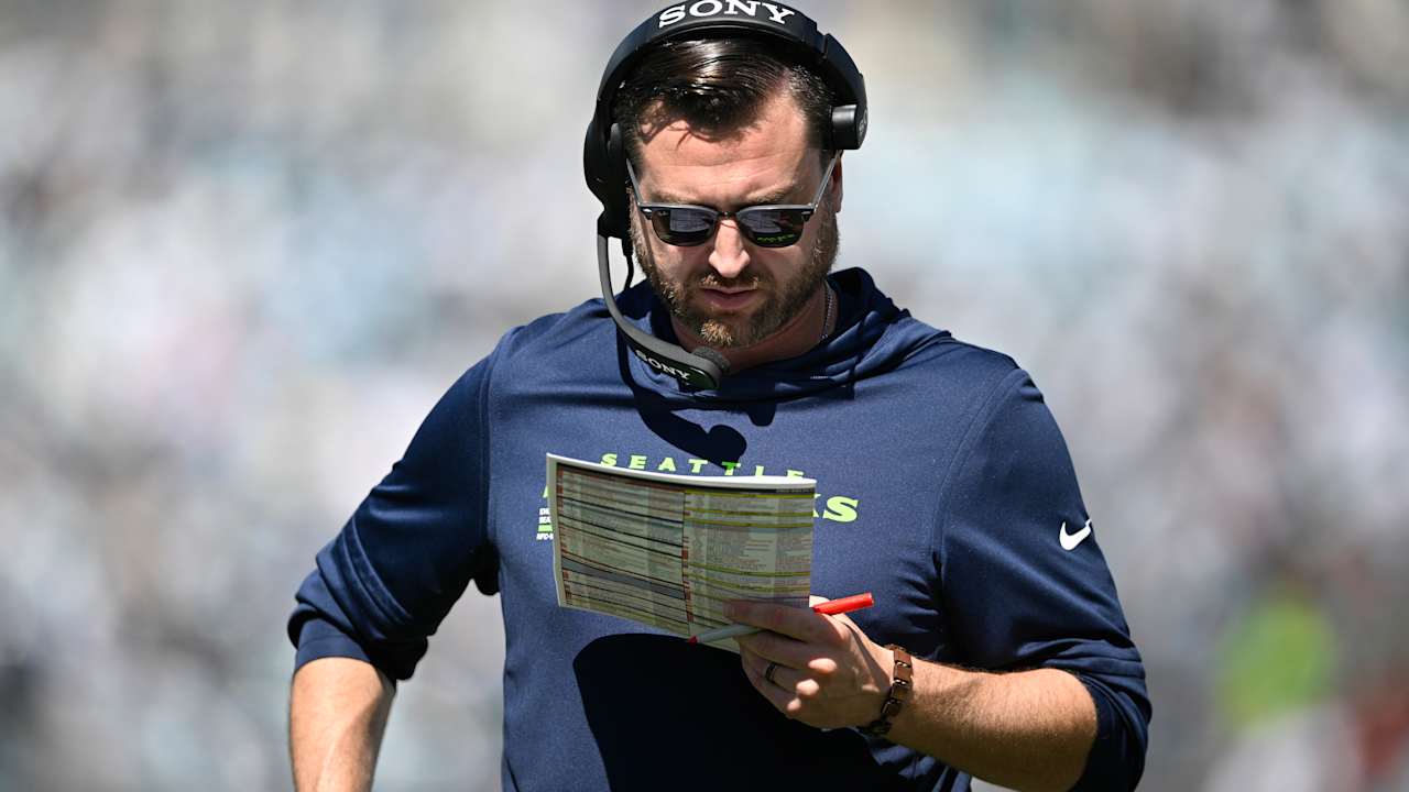 Raiders set to hire Seahawks QBs coach Andrew Janocko as offensive coordinator