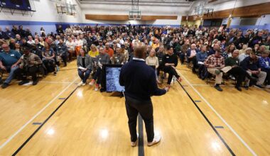 Broncos connect with residents at Burnham Yard Community Information Meeting, gather key feedback on area plan