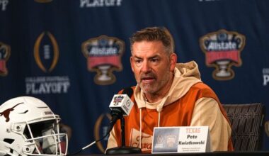 Former Texas defensive coordinator Pete Kwiatkowski reportedly lands with Arizona Cardinals