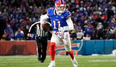 NFL Insider Praises Ex-Steelers QB As 'High-Upside, Low-Risk' Free Agent