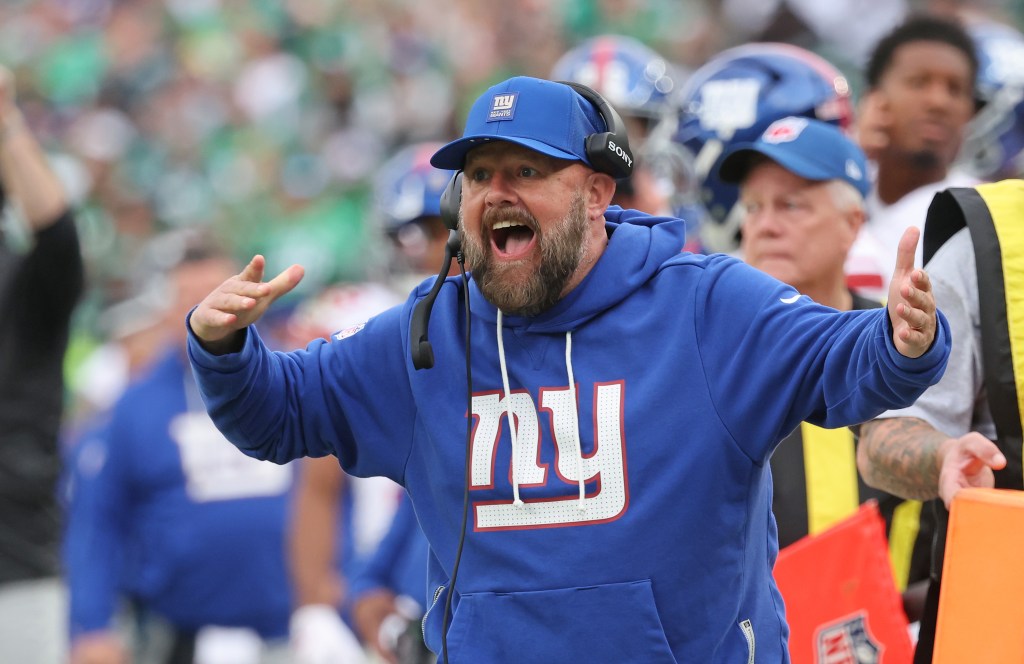 New York Giants head coach Brian Daboll reacting to a call during the third quarter.