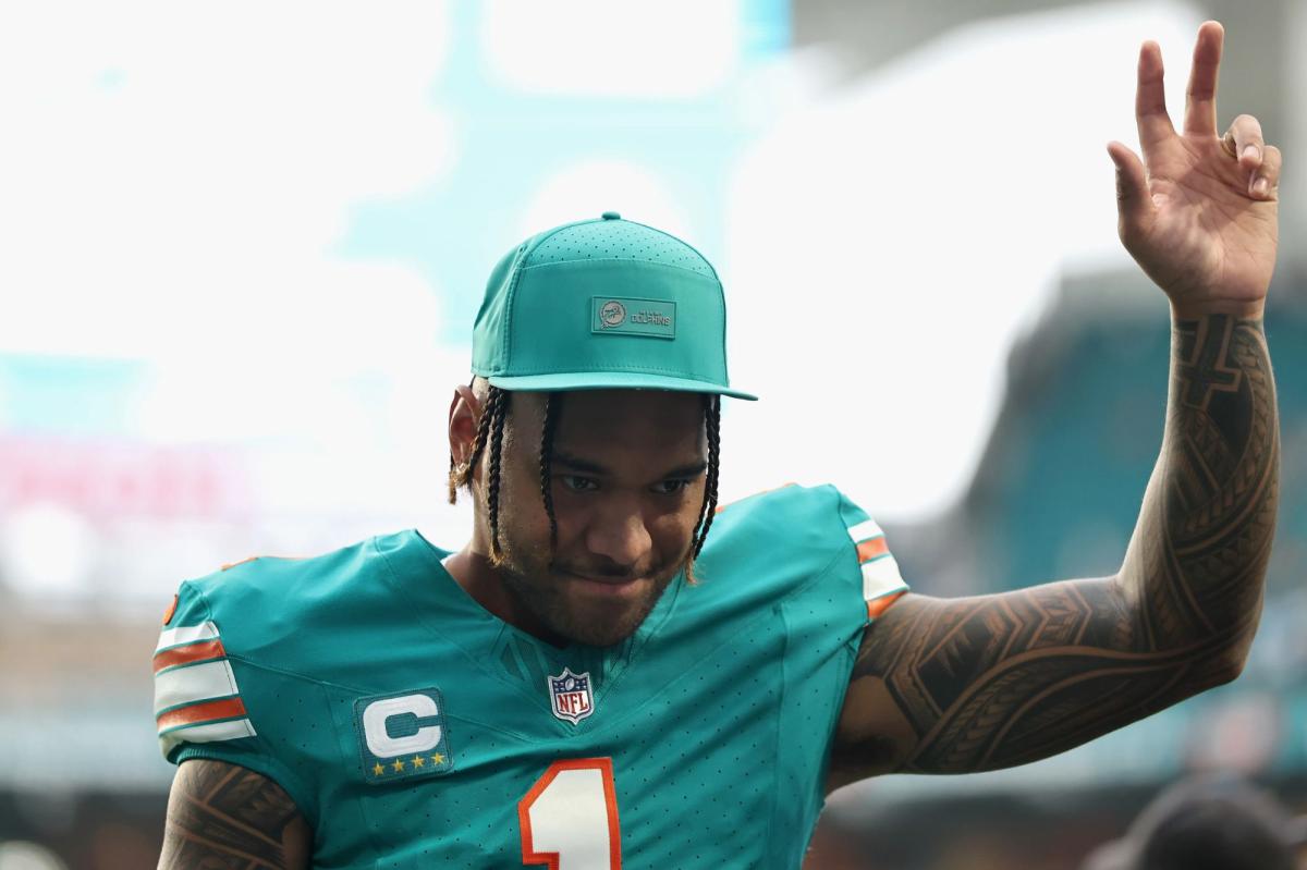 A favorite emerges as trade rumors swirl