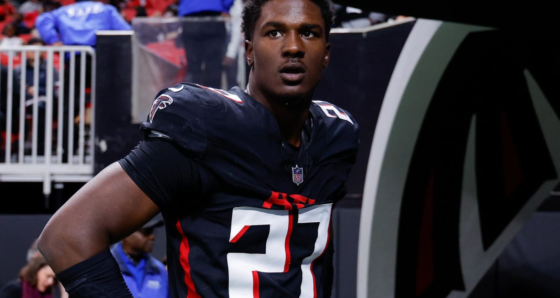 Atlanta Falcons' James Pearce Jr. arrested after alleged domestic dispute with WNBA star Rickea Jackson led to cop chase