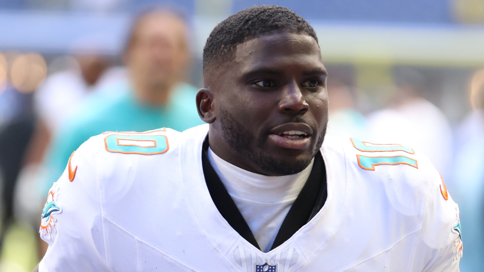 What are the pros, cons of Steelers signing WR Tyreek Hill?