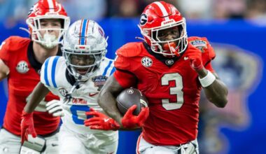 Key college football returning players for each top 25 team