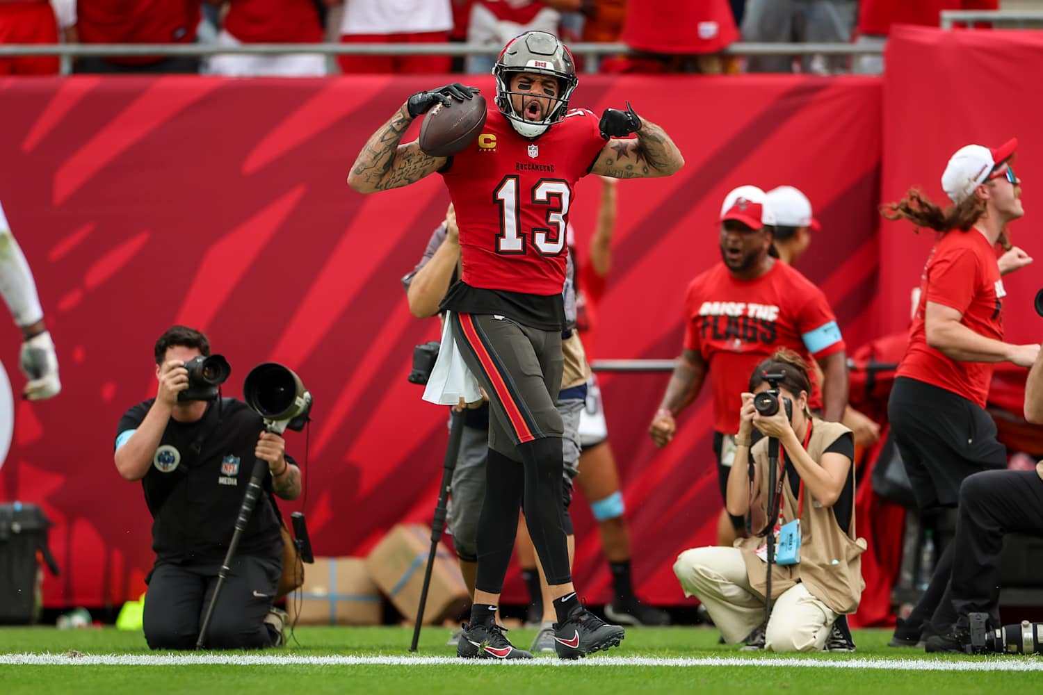 Why Mike Evans Returning to the Buccaneers Makes All the Sense in the World