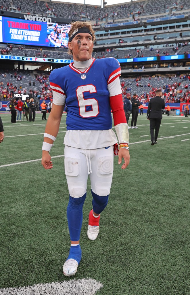 Giants quarterback Jaxson Dart.