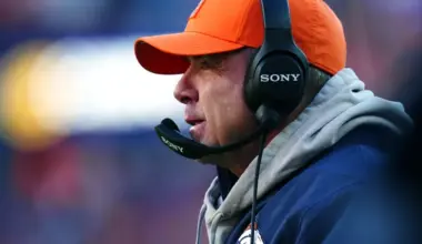 Broncos urged to swipe superstar free agent from Cowboys image