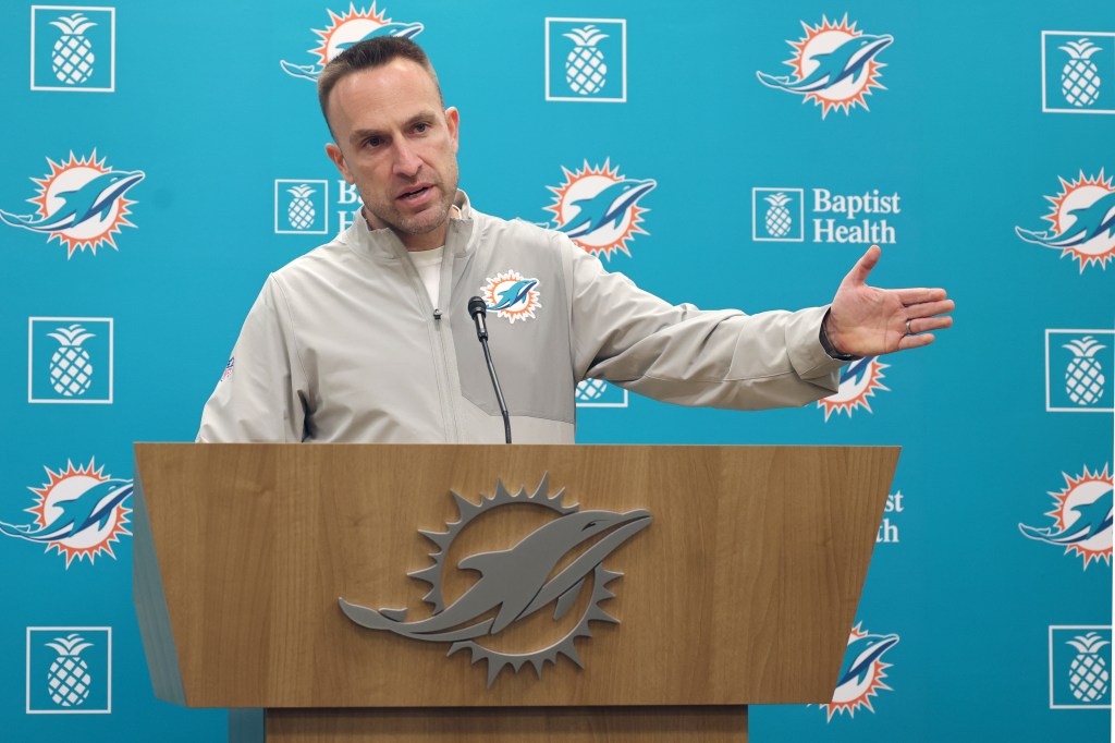 Dolphins sign former Jets TE Zack Kuntz