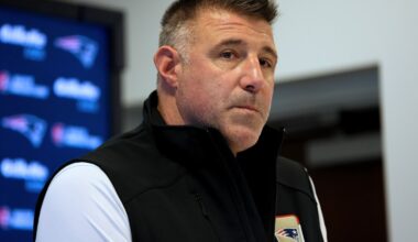 How should Pats handle top pick in NFL Draft?