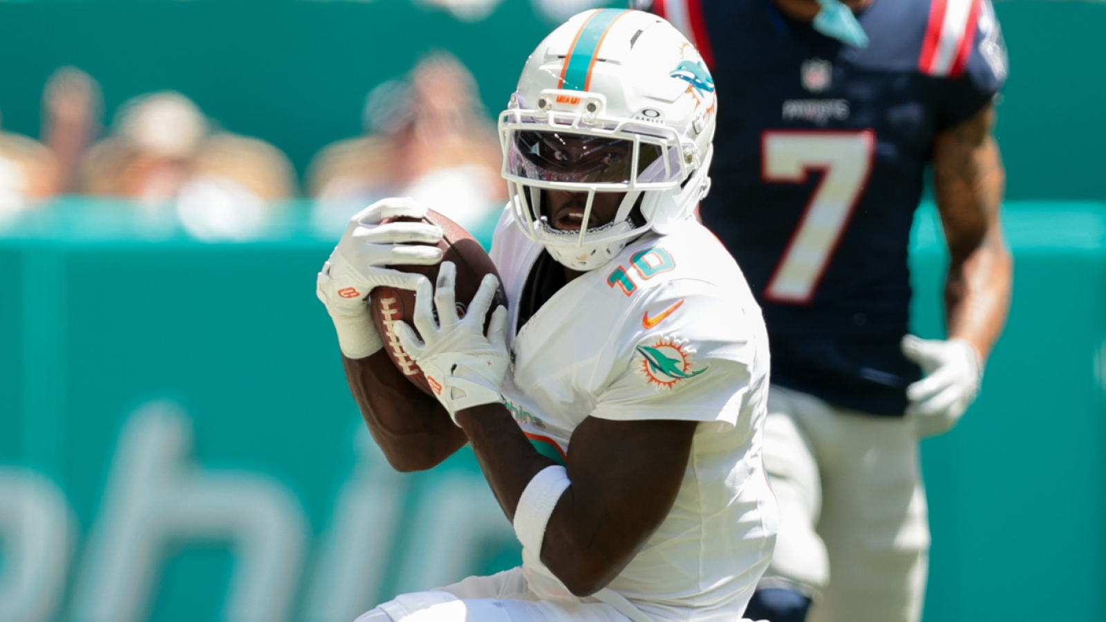 Tyreek Hill issues bold statement after being released by Dolphins