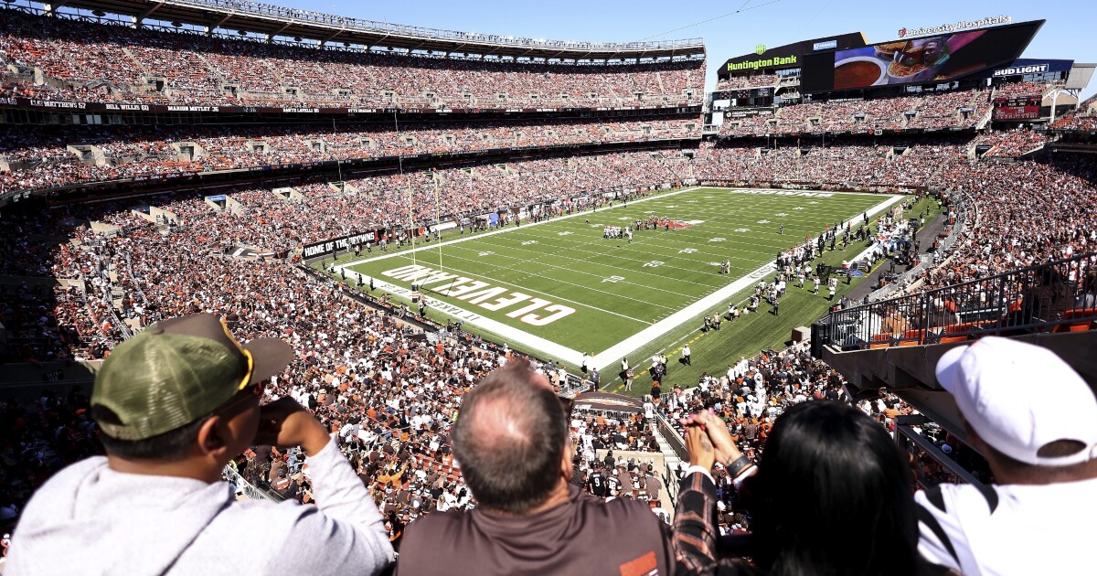 Cleveland spent $1.3M on Browns lawsuits before exit settlement