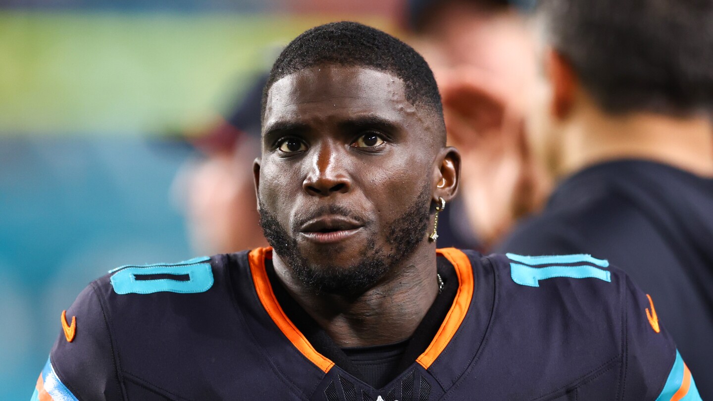 Tyreek Hill thanks Miami, promises "The Cheetah will be back"