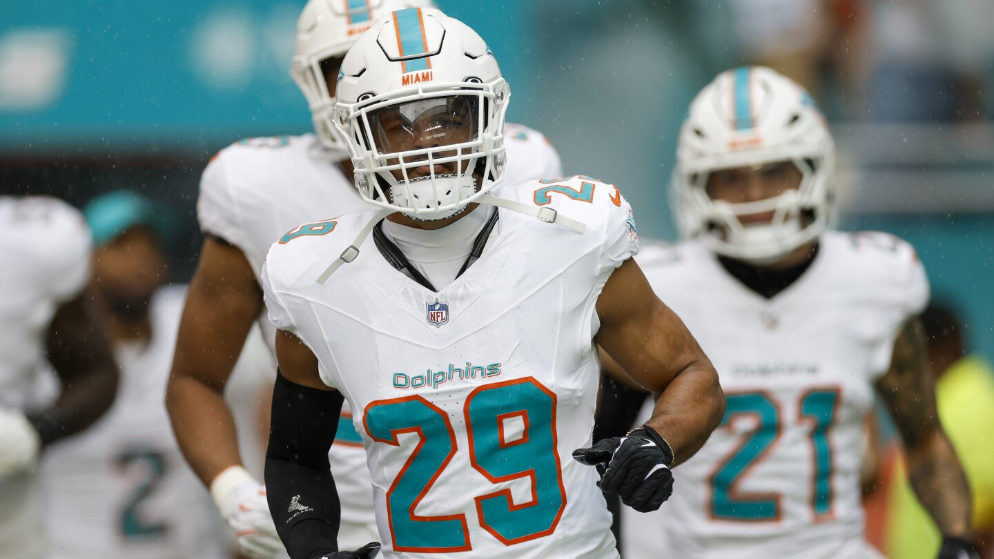 Dolphins GM Jon-Eric Sullivan: Things could go a lot of different directions with Minkah Fitzpatrick