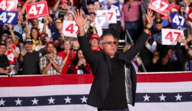 Brett Favre Rips The NFL For Abandoning Longtime Fans On Tomi Lahren Show