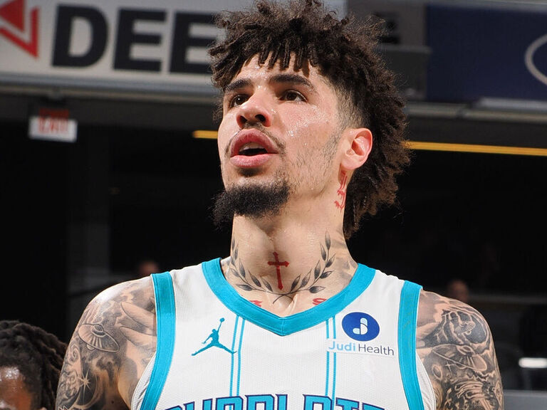 Report: LaMelo Ball not injured after 2-car crash in Charlotte