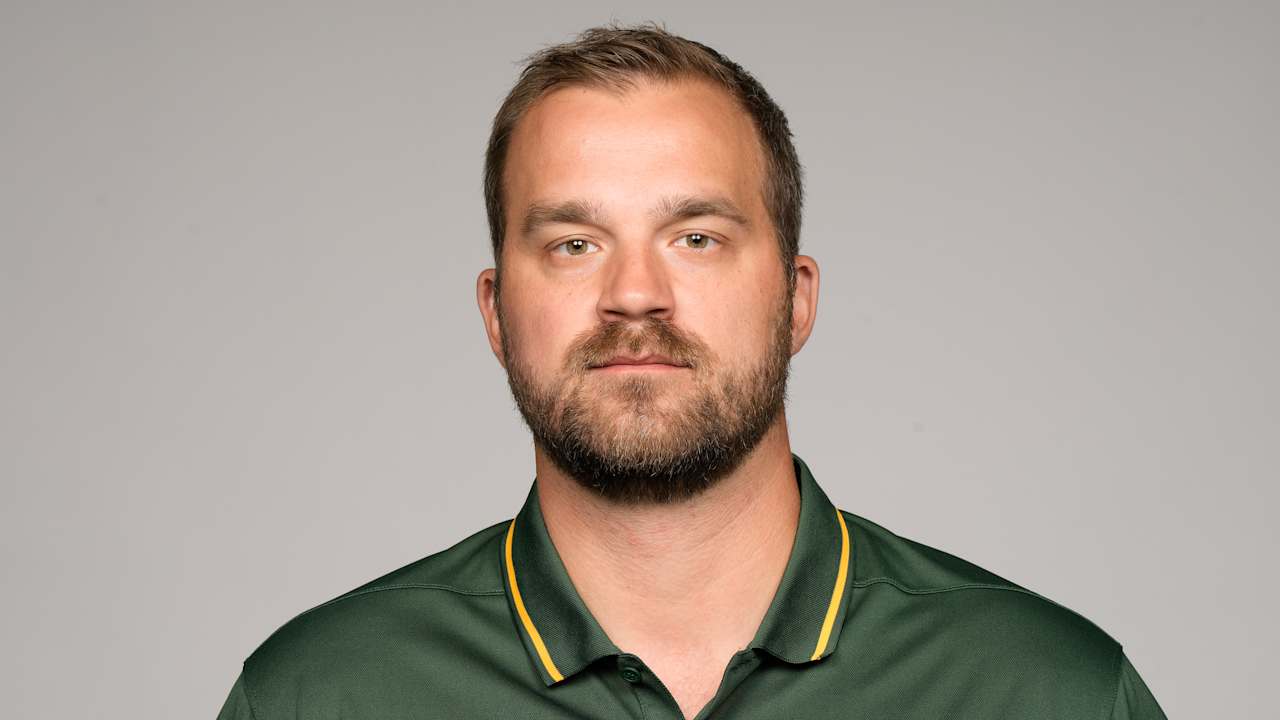 Dolphins expected to hire Packers linebackers coach Sean Duggan as their defensive coordinator