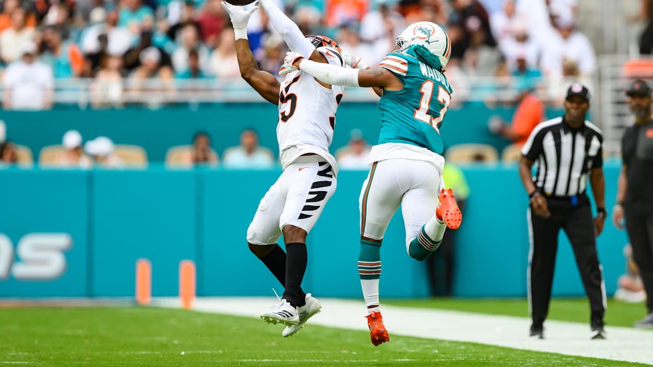 Jalen Davis Agrees to Return to Bengals