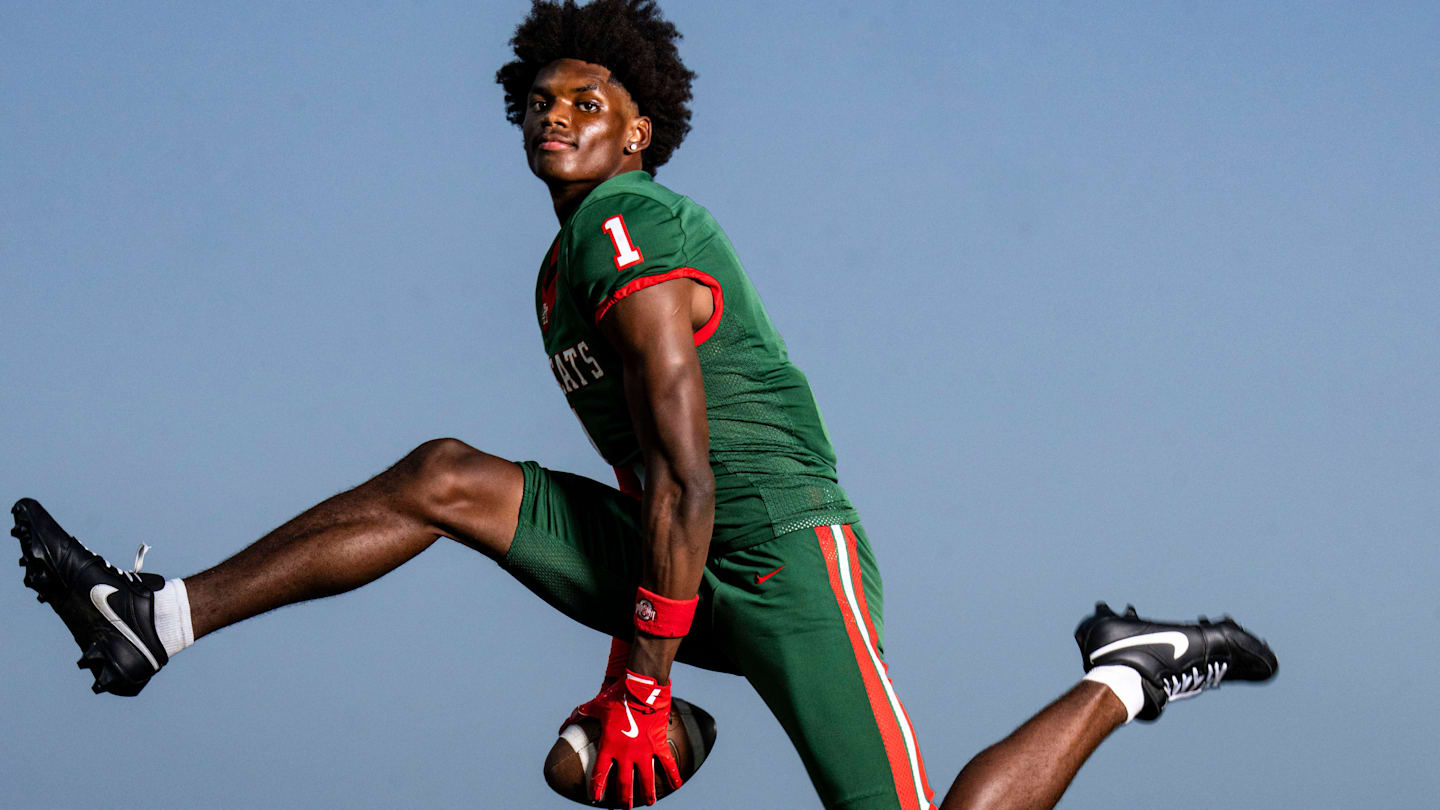 No. 1 College Football WR Recruit Predicted to Sign with SEC Powerhouse
