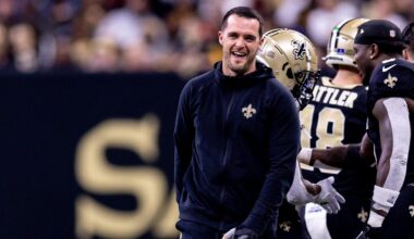 Derek Carr-to-Jets Idea Picks Up Steam From Podcast Comment