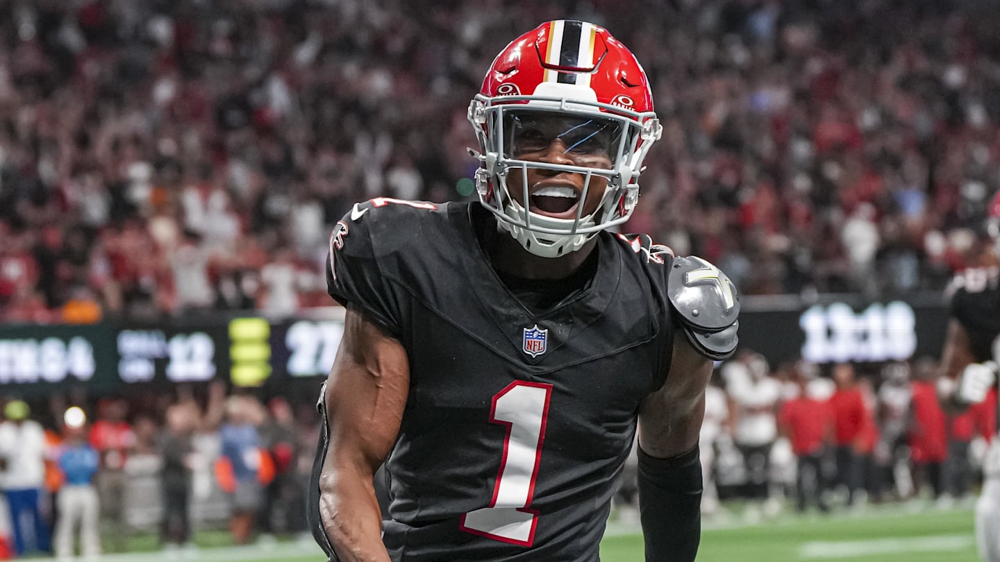 Atlanta Falcons wide receiver Darnell Mooney