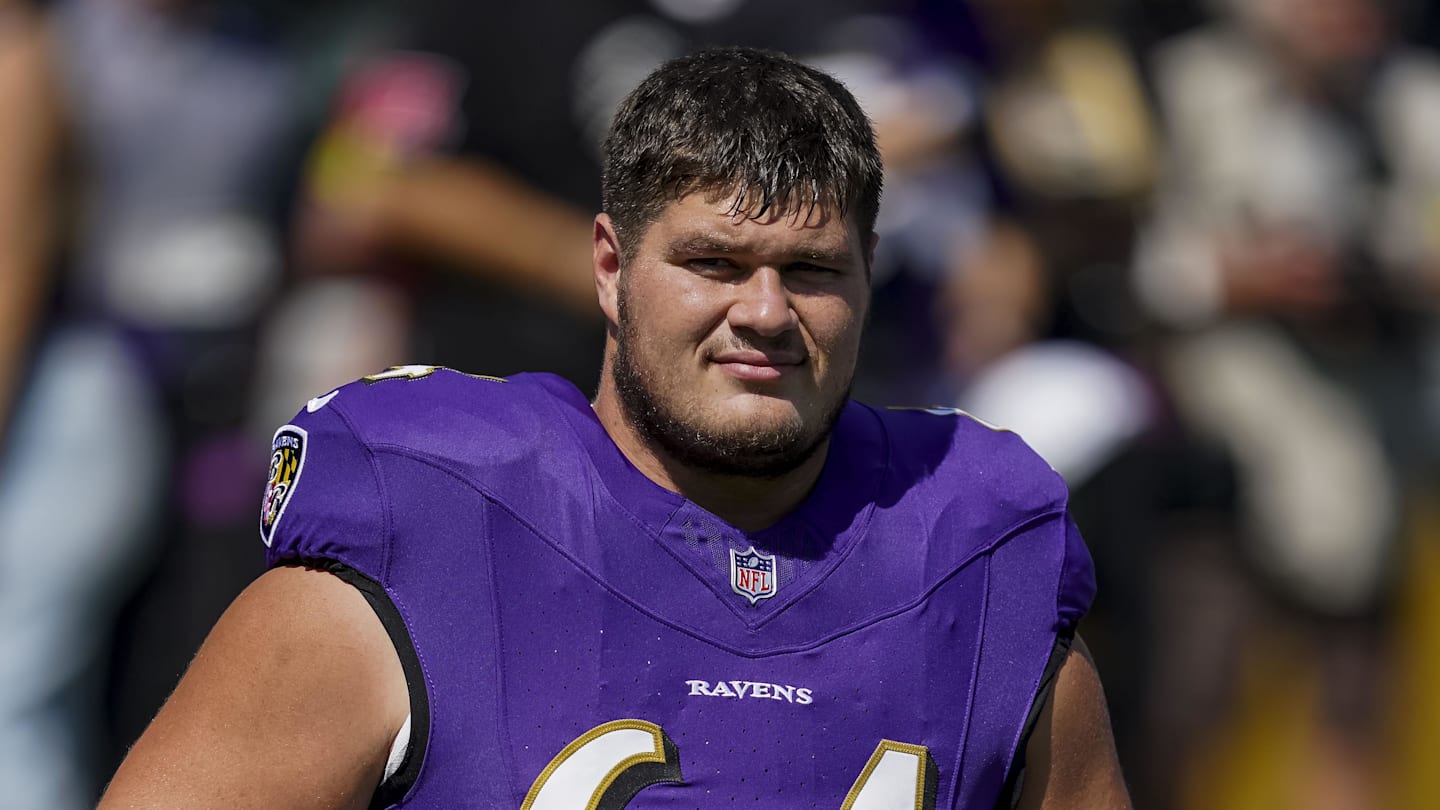 Sep 14, 2025; Baltimore, Maryland, USA; Baltimore Ravens center Tyler Linderbaum (64) before the game against the Cleveland Browns at M&T Bank Stadium. Mandatory Credit: Mitch Stringer-Imagn Images