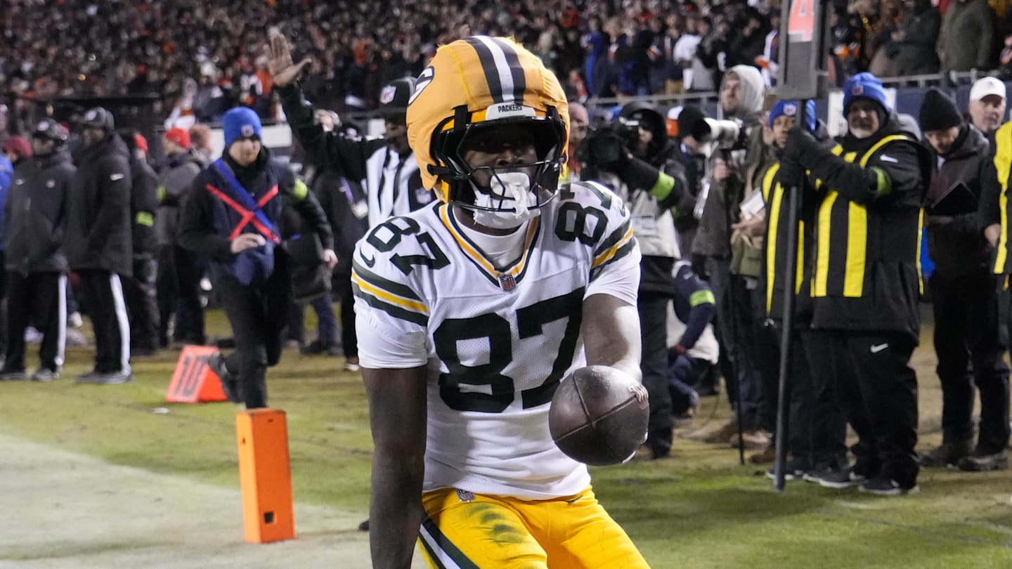 Patriots Reportedly in Mix for Packers WR